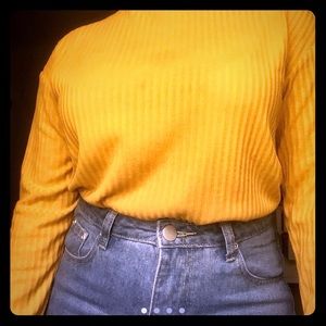 H&M mustard turtle neck